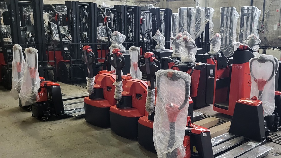 Тест-драйв складской техники на нашем складе в Северске